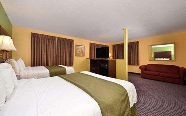 Quality Inn & Suites Grinnell near University