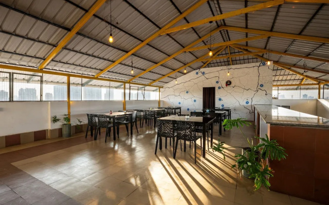 C J Grande Business Hotel