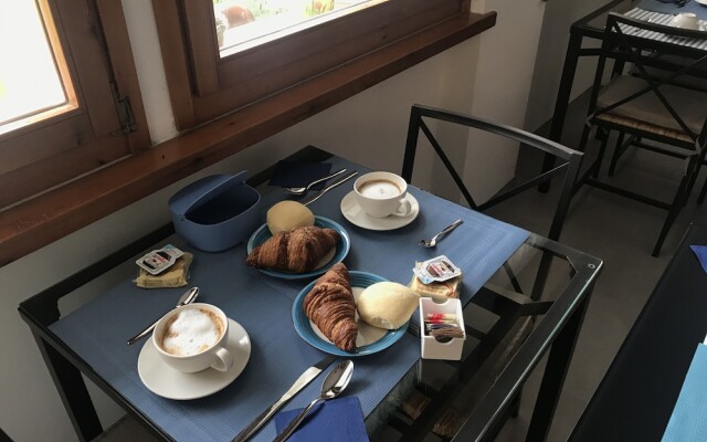 Il Sole E La Luna In Garda