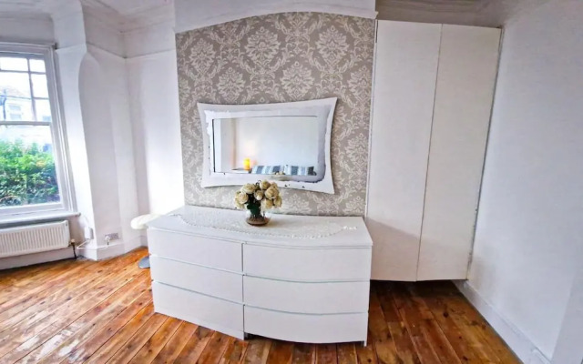 Cosy Affordable Near Central -up2 4 People/netflix