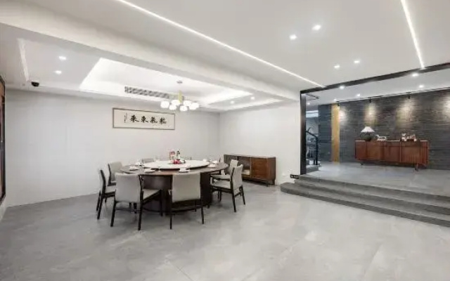 Floral Hotel·Huguang Hotel (Yaohu Town Store)