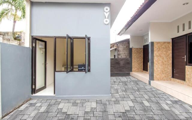 OYO 2984 Berlian House Ungasan