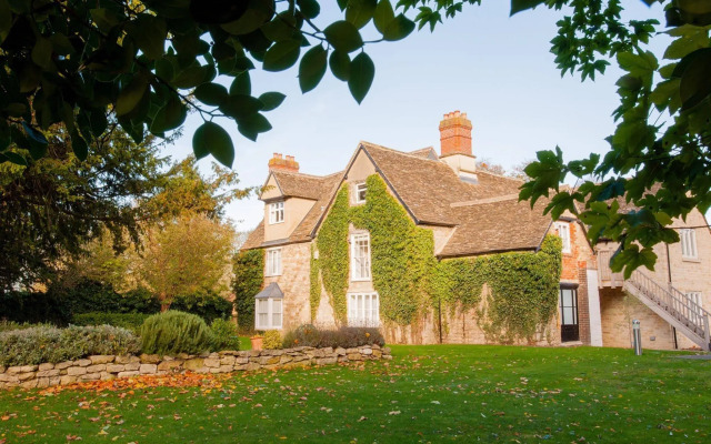 voco Oxford Spires by IHG