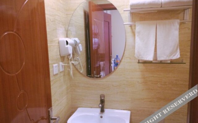 Fengli Holiday Hotel
