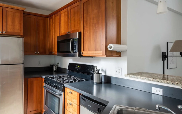 Parc - Warm CWE Apts near BJC by Zencity
