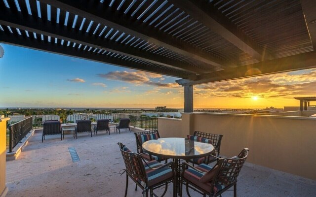 4BD Diamante: Private Pool w/ a Huge Balcony