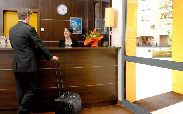 Ibis Annecy Cran Gevrier Hotel