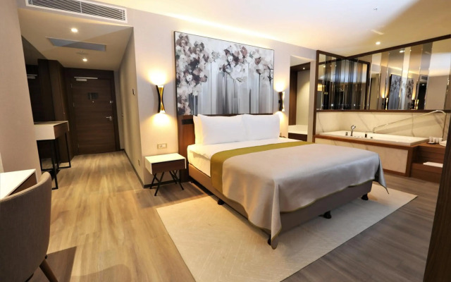 Limak Skopje Luxury Hotel
