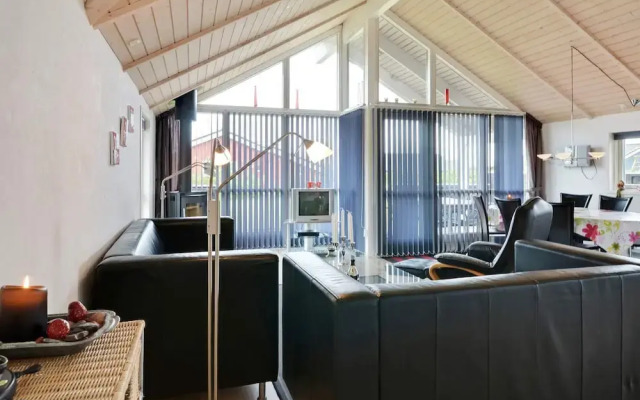 6 Person Holiday Home in Tarm