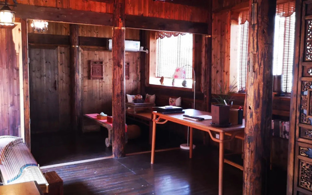 Huangshan Huizhou Creek Villa
