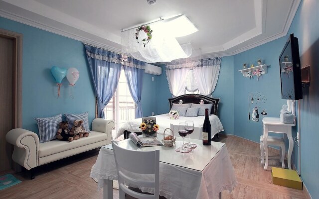 Yellow star Pension