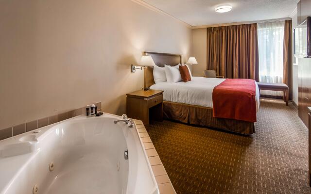 Best Western Plus Guildwood Inn