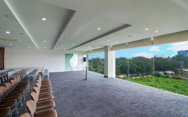 Cleo Hotel Jemursari