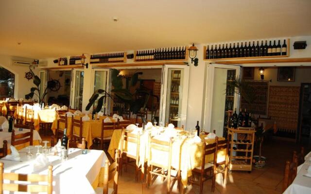 Aparthotel Domus De Janas Sul Mare