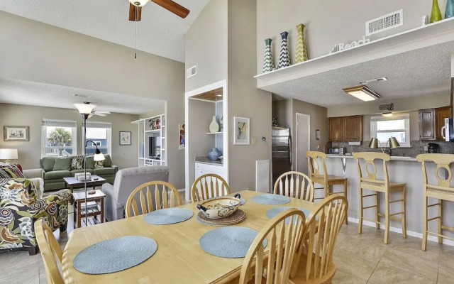 Acapulco Breeze by RedAwning