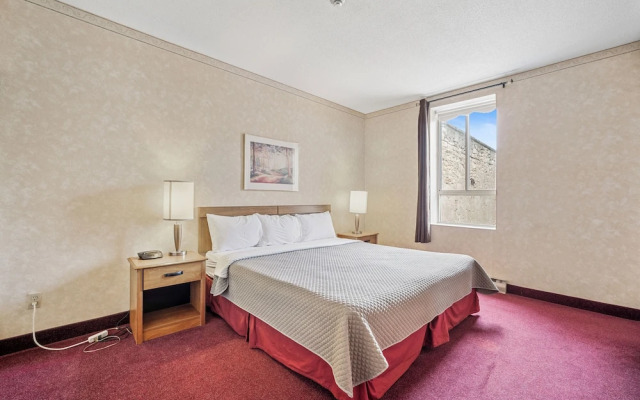 Royal Inn and Suites at Guelph