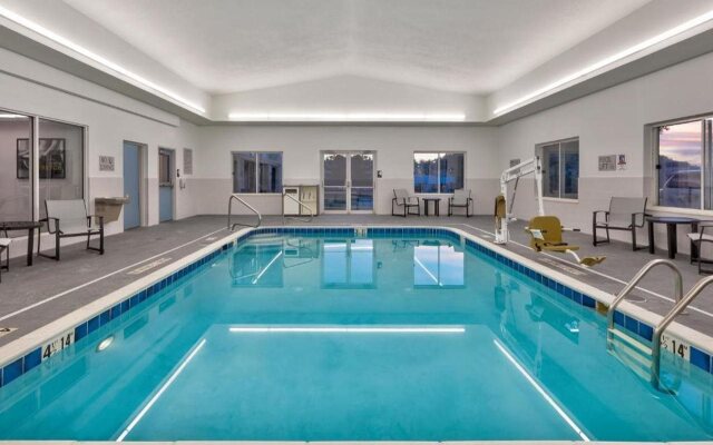 Staybridge Suites Pittsburgh Airport by IHG