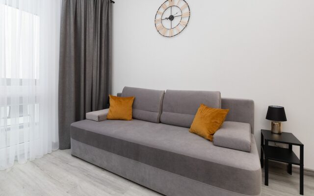 Minimalist Studio in Warsaw by Renters