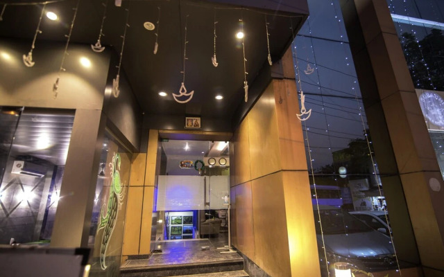 Hotel Monarch Guestline in MIDC Rabale, Navi Mumbai