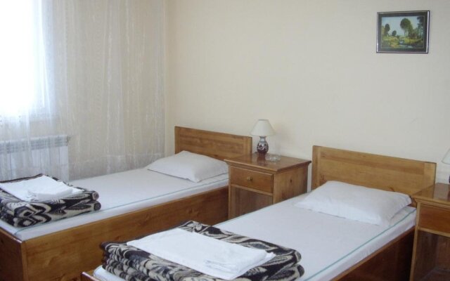 Family Hotel May