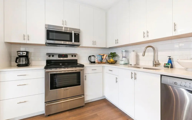 Fully Furnished 4-Bedroom Condo in NOLA Unit 515