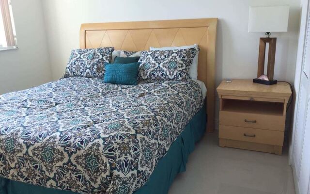 Lyx Miami Suites