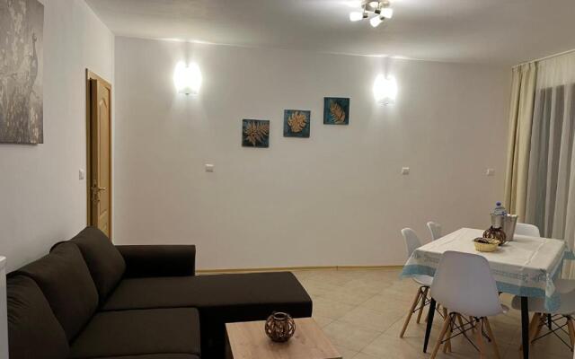 Lazur 2 Harmani Sabrina