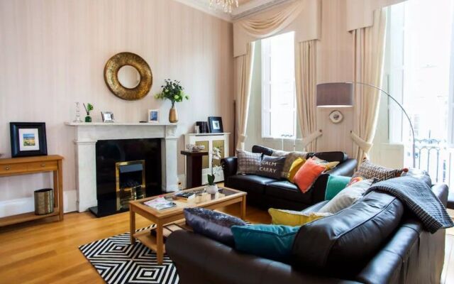 Central 2 Bedroom Apartment