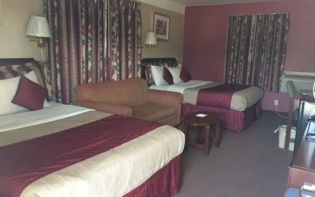 East Hills Inn And Suites