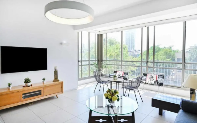 Classy 2BR in Amsterdam by HolyGuest