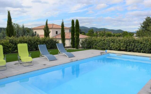 Maison Ruoms, 4 Pièces, 6 Personnes - Fr-1-382-96