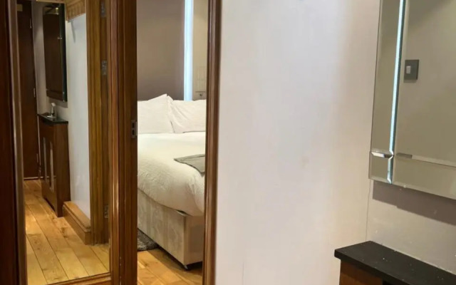 Stunning 1 Bedroom in Stunning Location - Mayfair Area