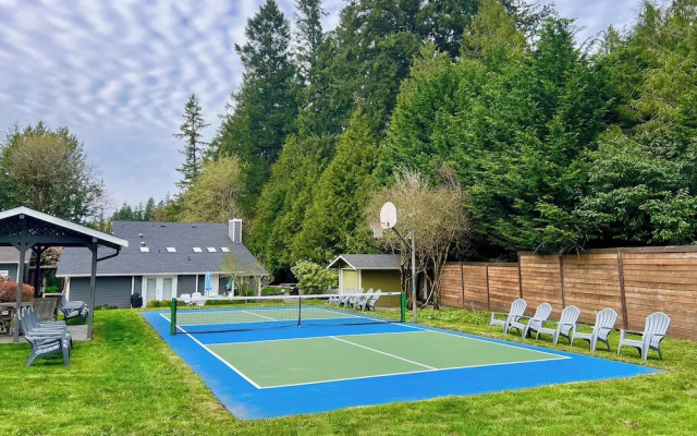 Bainbridge Island Group Retreat w/ Pickleball!