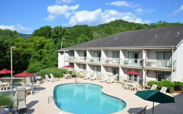 Quality Inn Cherokee Riverside