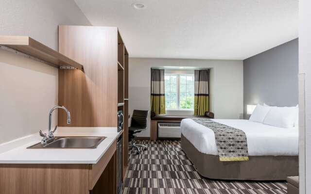 Microtel Inn & Suites By Wyndham New Martinsville