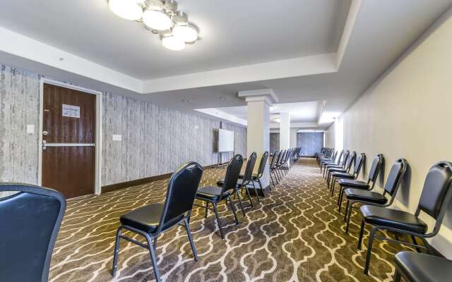 Comfort Inn & Suites