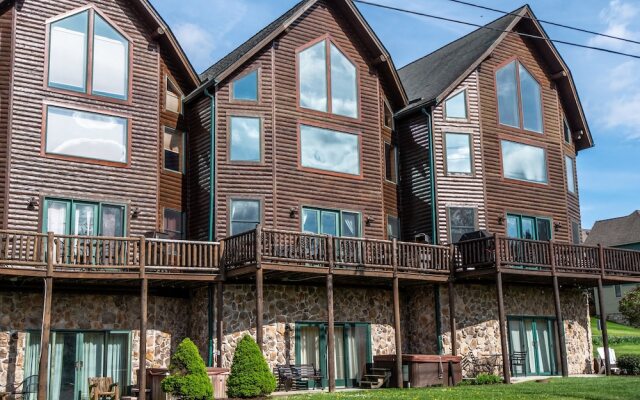 Cedar Shores Villa 08