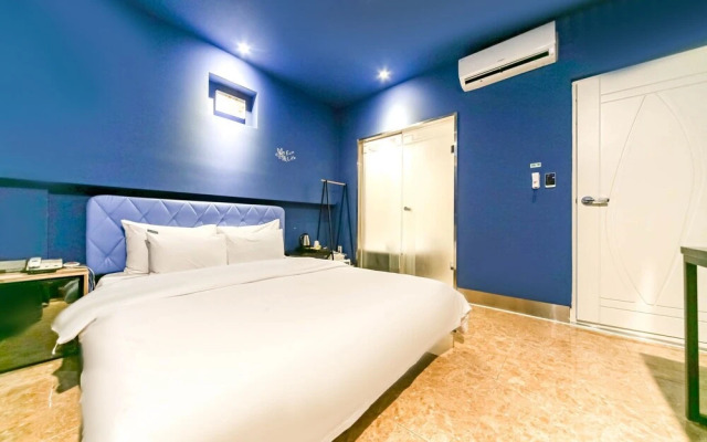 Changwon Myeongseo-dong Hotel Bucks