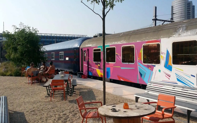 Train Lodge Amsterdam - Hostel