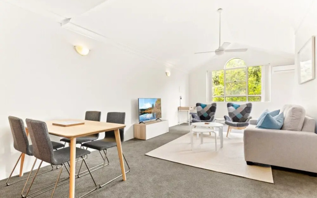 Pristine 2-bed Near Marrickville Village