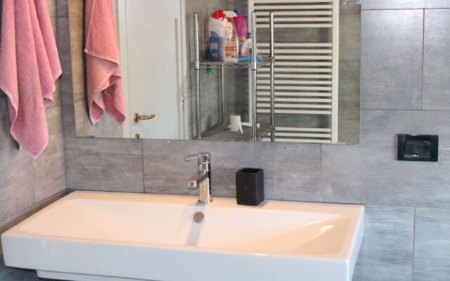 Madonnina 12 (LAZ620)