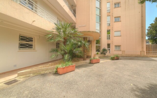 Val Riant Apartment 1