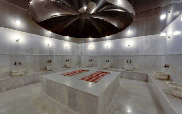 Hotel Grand Efe