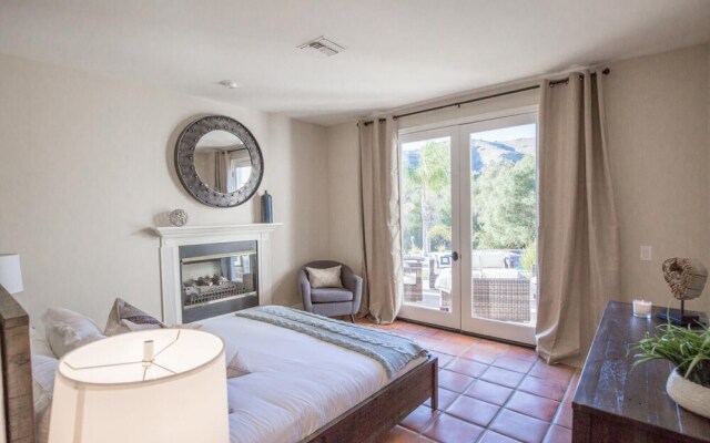 Via Santa Rosa - Grapevine