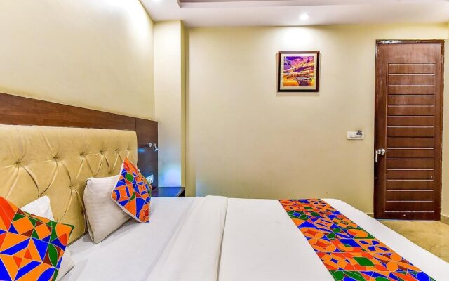 OYO 8982 Surya Residency