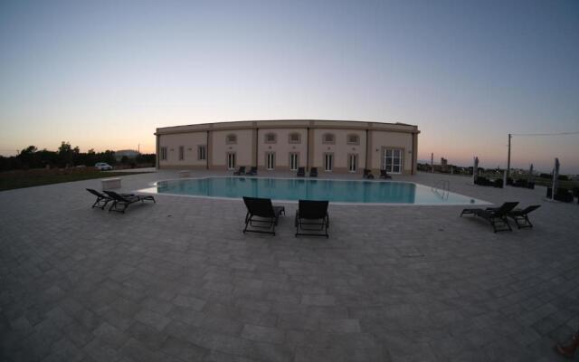 Dimora Savarino Suites with pool