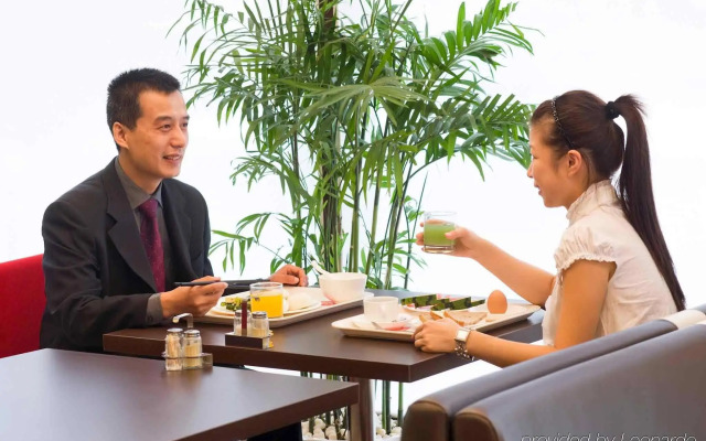 ibis Shanghai Lianyang