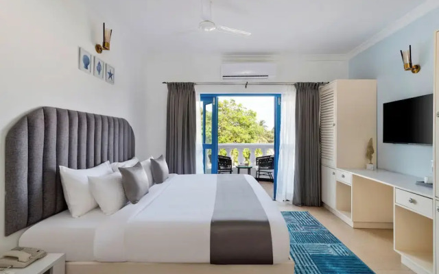 Azalea By Stone Wood Carmona