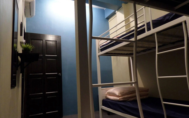Olive Flashpackers - Hostel