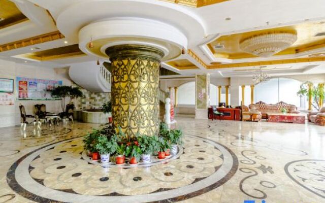 Yifeng Holiday Theme Hotel